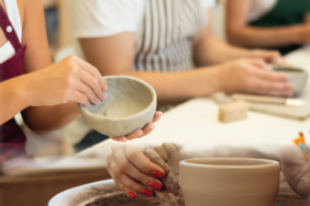 Moda'daki Claymore Art Studio Yeni Sezonda Yaratıcı Üretim Deneyimlerini Sanatseverlerle Buluşturuyor